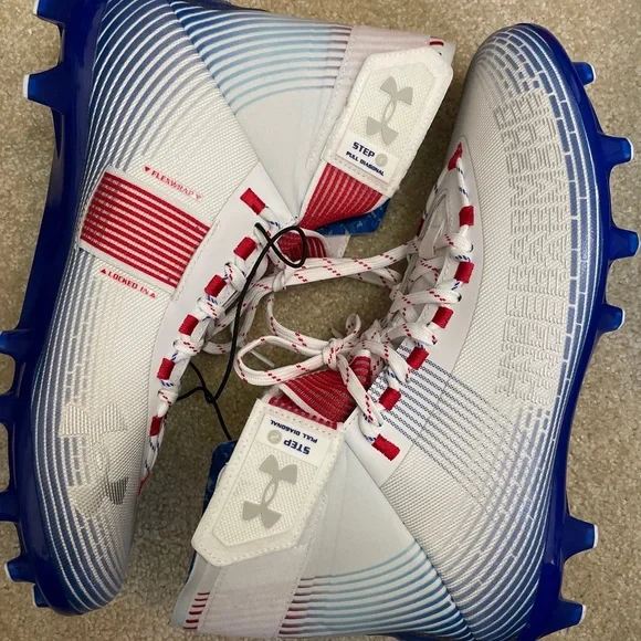 Under armour hot sale football cleats texas